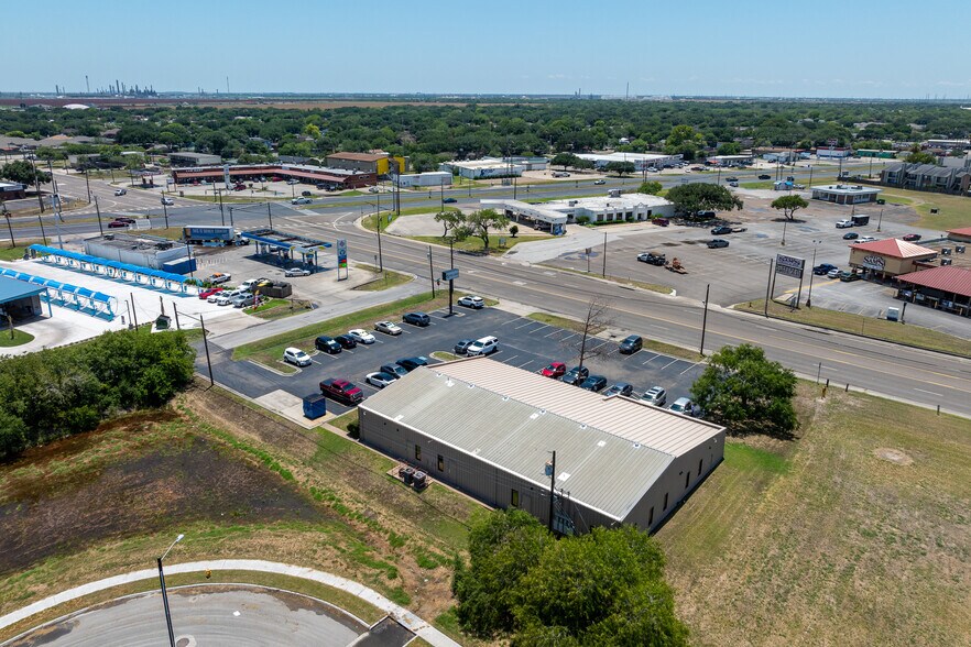 More Photos Of 3022 McKinzie Rd, Corpus Christi Medical For Sale