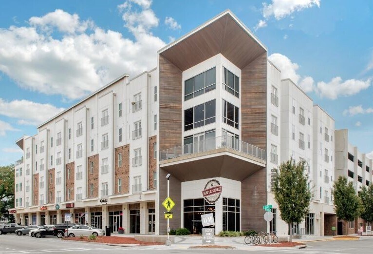 More Photos Of 1600 W Call St, Tallahassee Apartments For Lease