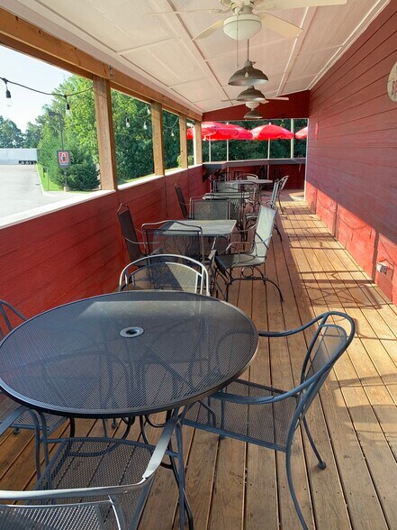 More Photos Of 139 Lemmons Ln, Gaffney Restaurant For Sale