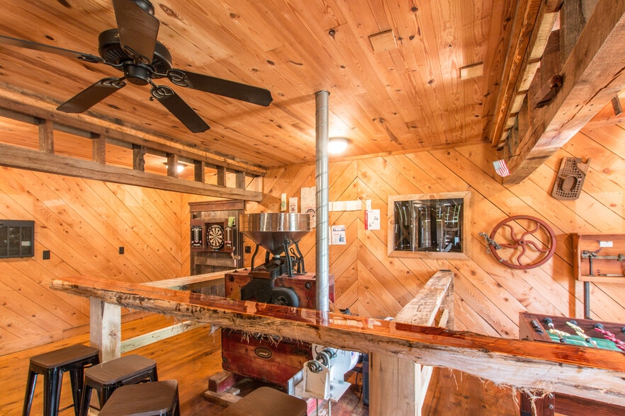 More Photos Of 21405 Parks Mill Rd, Abingdon Lodge Meeting Hall For Sale