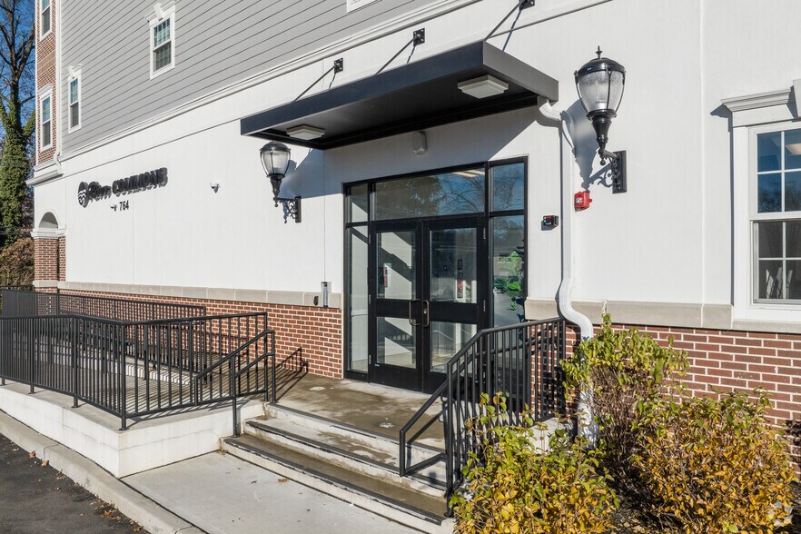 More Photos Of 764 New Bridge Rd, Teaneck Apartments For Lease