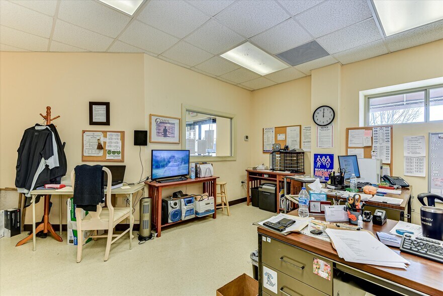 More Photos Of 1950 International Ct, Grovetown Office For Sale