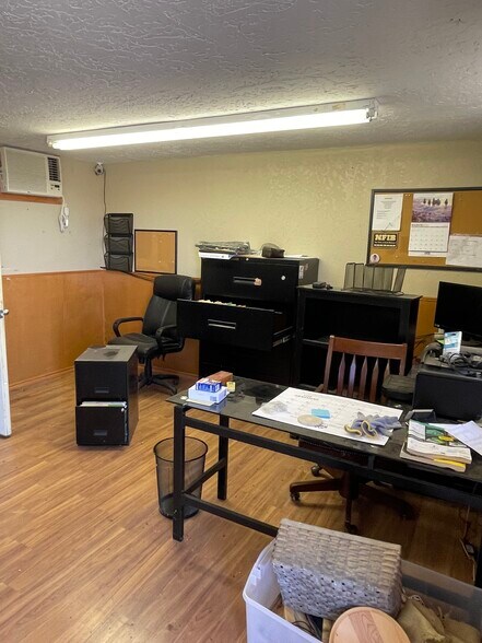 More Photos Of 22419 Highway 74, Elmore City Land For Sale