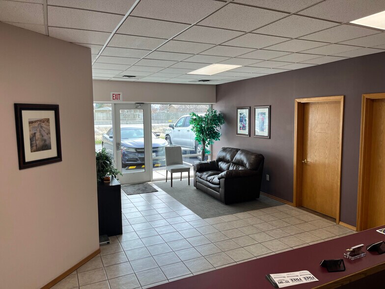 More Photos Of 1846 Terminal Dr, Richland Flex For Sale