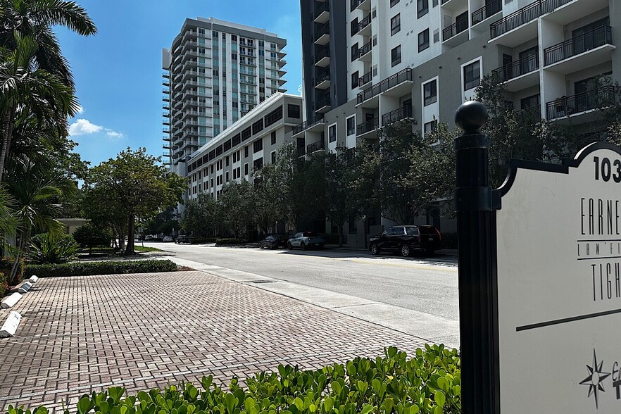 More Photos Of 103 NE 4th St, Fort Lauderdale Office For Sale