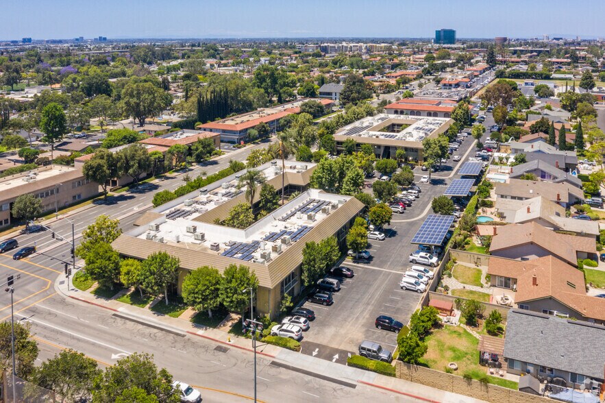 More Photos Of 17731 Irvine Blvd, Tustin Office For Lease