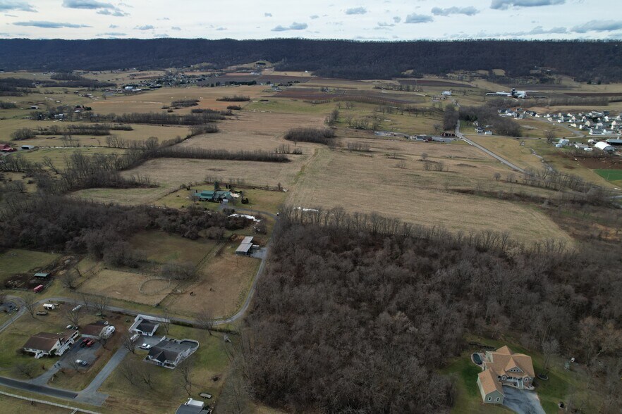More Photos Of 1623 Lost Rd, Martinsburg Land For Sale