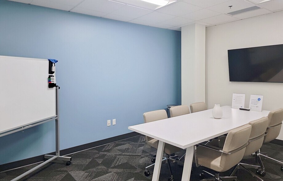 More Photos Of 371 NE Gilman Blvd, Issaquah Coworking Space