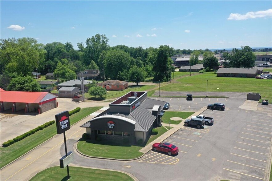 More Photos Of 511 Union St, Dardanelle General Retail For Sale