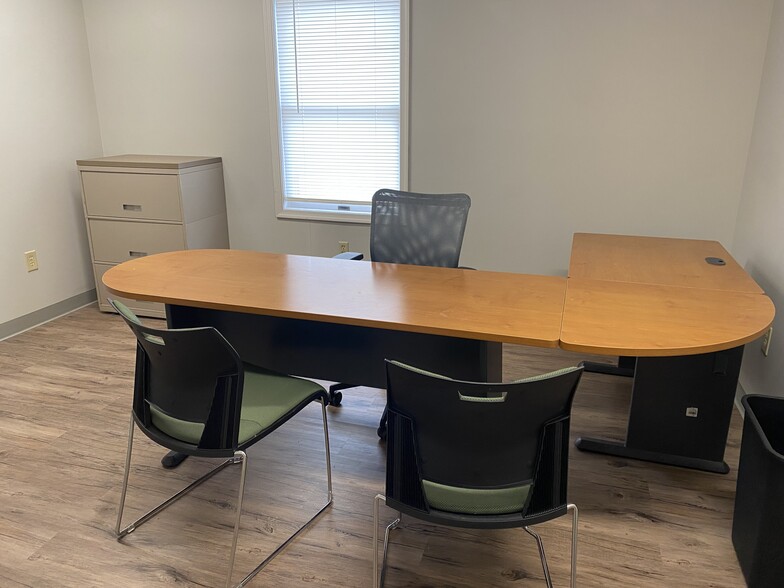 More Photos Of 2217 Carlisle Rd, York Office For Sale