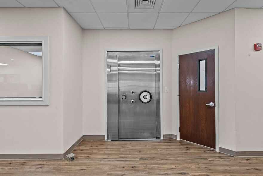 More Photos Of 7202 Slide Rd, Lubbock Medical For Lease