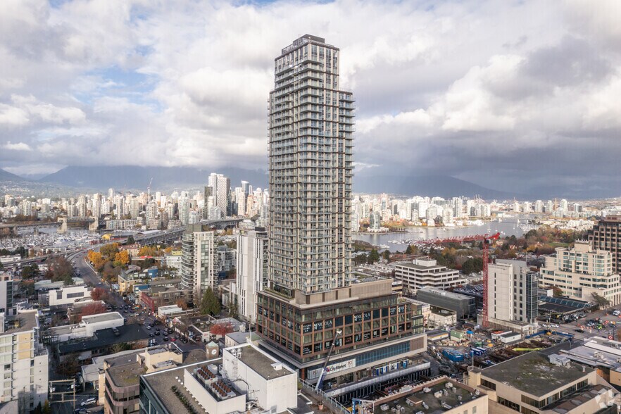 Primary Photo Of 2488 Granville St, Vancouver Apartments For Lease