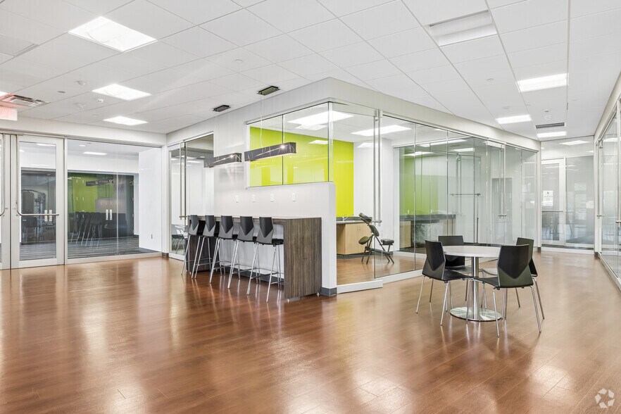 More Photos Of 6800 W 115th St, Overland Park Coworking Space