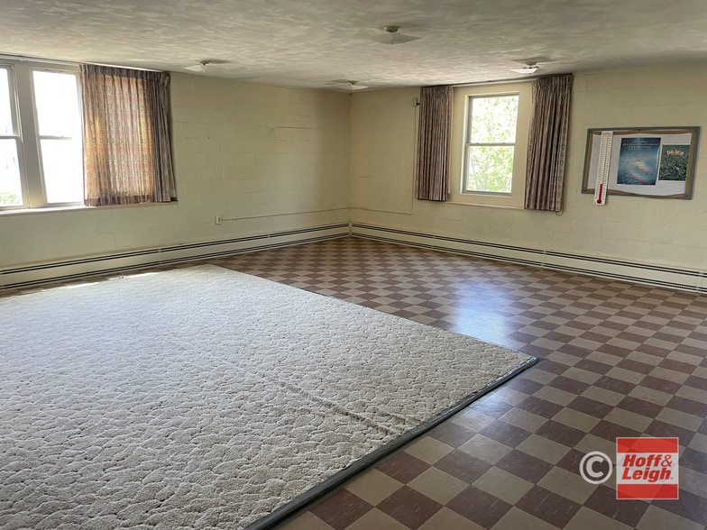 More Photos Of 126 W Indiana Ave, Sebring Religious Facility For Sale