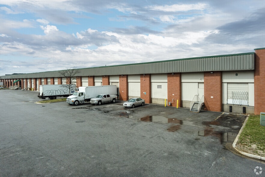More Photos Of 3341 75th Ave, Landover Warehouse For Lease