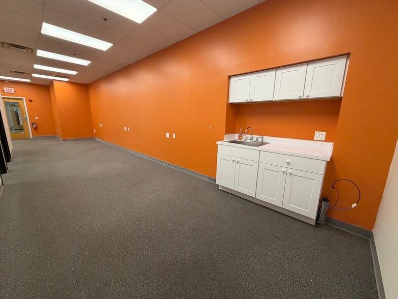 More Photos Of 2240 S County Trl, East Greenwich Light Distribution For Lease