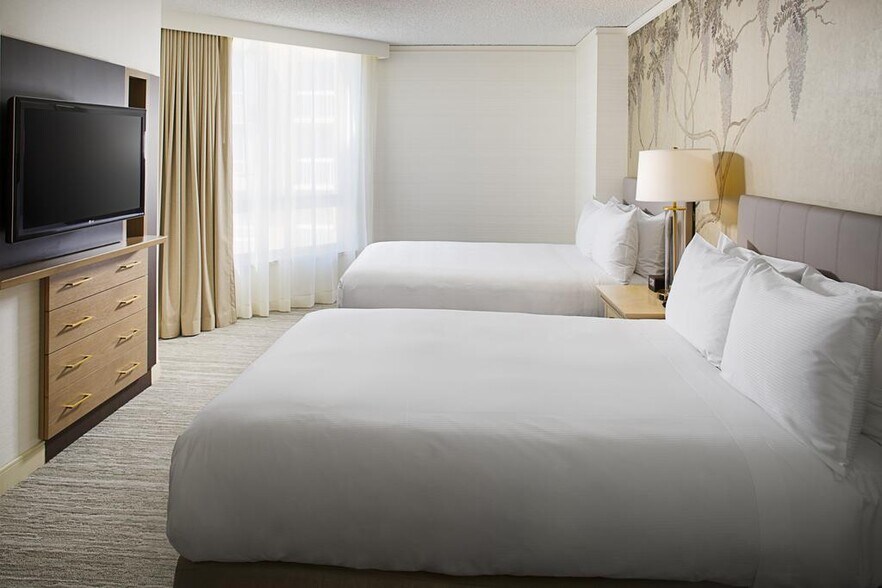 More Photos Of 6120 Peachtree Dunwoody Rd, Atlanta Hotel For Sale