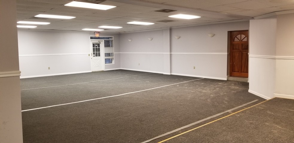 More Photos Of 4930 Marlboro Pike, Capitol Heights Freestanding For Lease