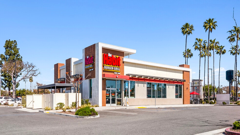 More Photos Of 9852 Chapman Ave, Garden Grove Unknown For Lease