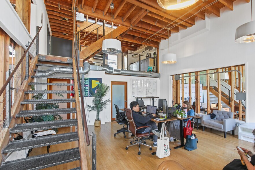 More Photos Of 1201-1291 Electric Ave, Venice Loft Creative Space For Lease