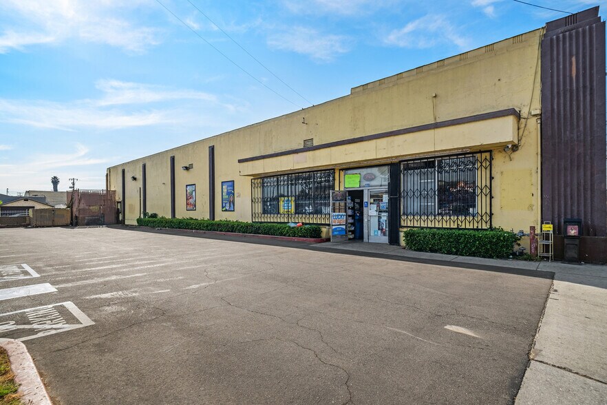 More Photos Of 5658 Clara St, Bell Gardens Supermarket For Sale
