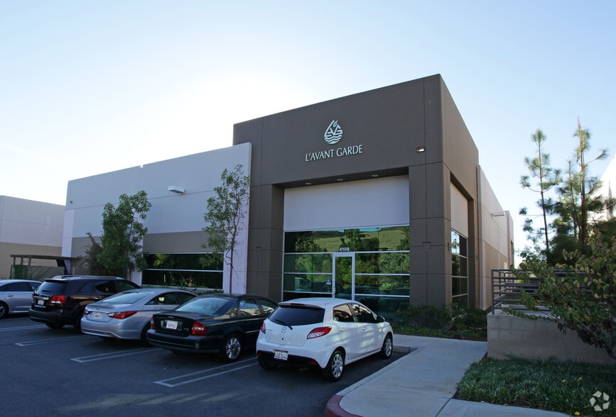 Primary Photo Of 4109 Guardian St, Simi Valley Manufacturing For Lease