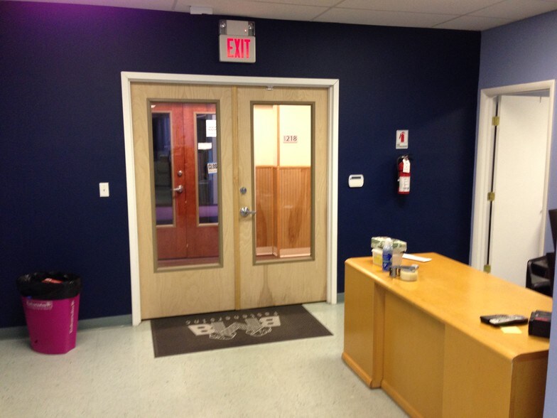 More Photos Of 86 Lackawanna Ave, Woodland Park Warehouse For Lease