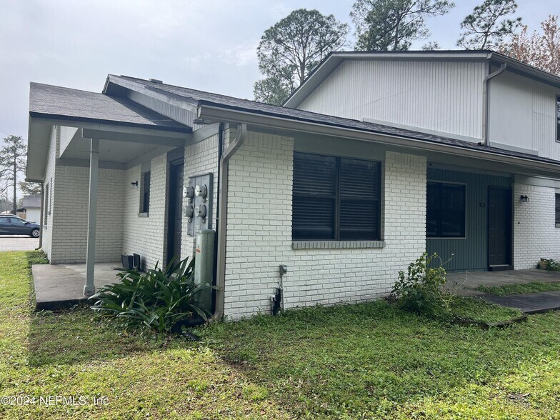 More Photos Of 1357 Kingsley Ave, Orange Park Apartments For Sale