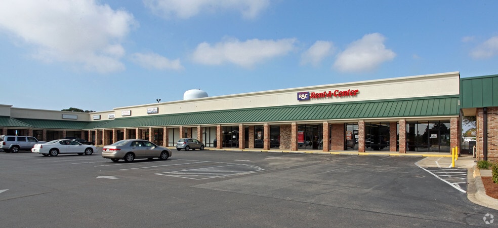 More Photos Of 111-119 Racetrack Rd NW, Fort Walton Beach Storefront For Lease