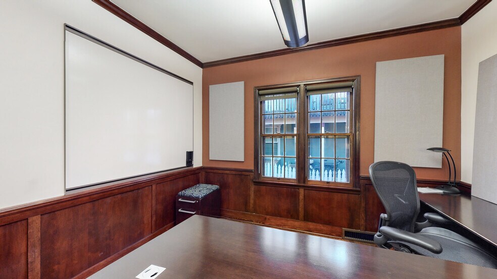 More Photos Of 416 W Oak St, Fort Collins Office For Sale