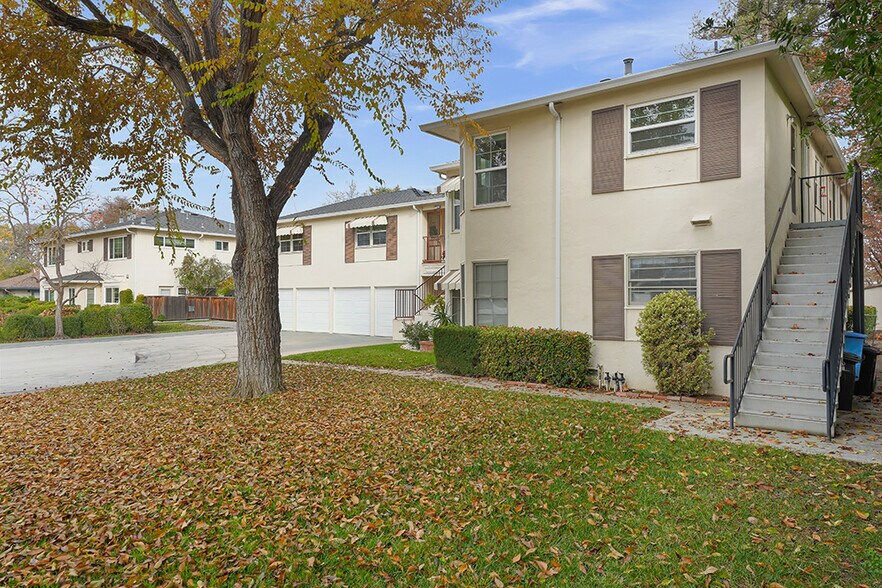 More Photos Of 2745 Byron St, Palo Alto Multifamily For Sale