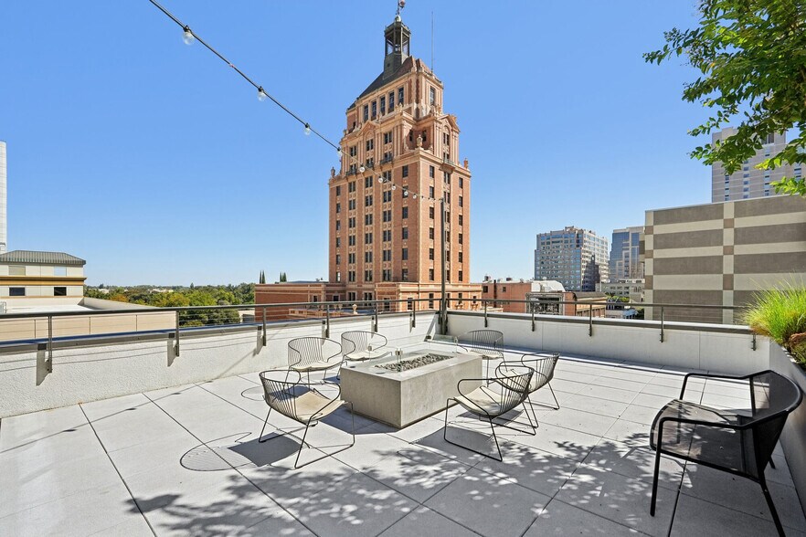 More Photos Of 1010 11th St, Sacramento Apartments For Lease