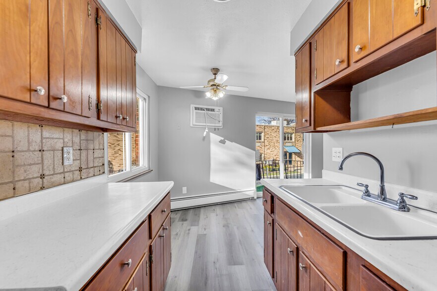More Photos Of 18809 Bella Dr, Cleveland Apartments For Sale