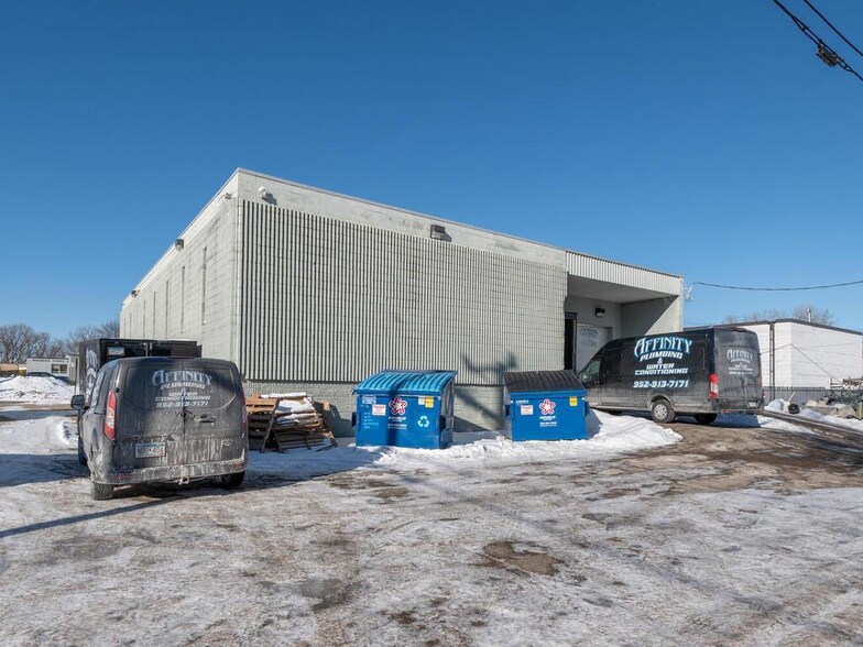 More Photos Of 1321 7th St S, Hopkins Manufacturing For Sale