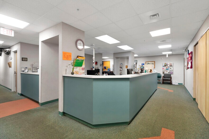 More Photos Of 2525 Harbor Blvd, Port Charlotte Medical For Lease