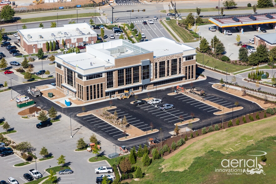More Photos Of 5030 Carothers Pky, Franklin Office For Lease