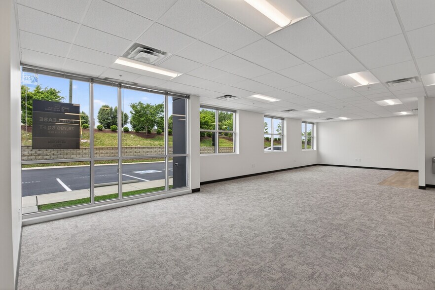 More Photos Of 421 Mason Rd, La Vergne Warehouse For Lease
