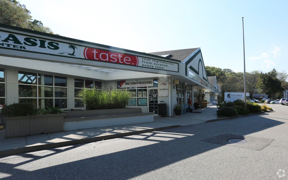 More Photos Of 126-130 Woodbury Rd, Woodbury Unknown For Lease