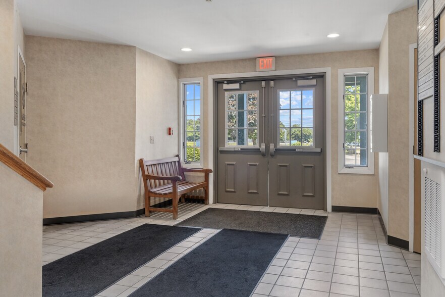 More Photos Of 320 Phillips St, North Kingstown Medical For Sale