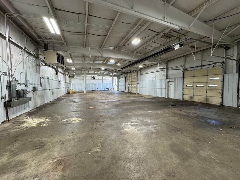 More Photos Of 30338 Co 12 Rd, Elkhart Industrial For Lease