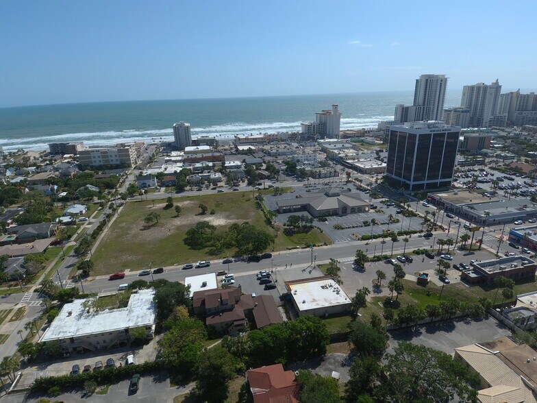 More Photos Of 627 N Oleander Ave, Daytona Beach Multifamily For Sale