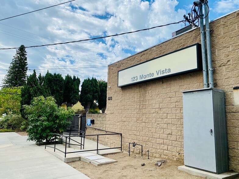 More Photos Of 123 Monte Vista Ave, Costa Mesa Warehouse For Sale