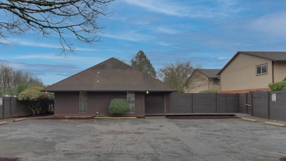 Primary Photo Of 15012 SE Stark St, Portland Office For Sale