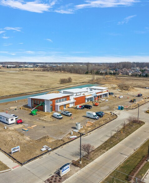 More Photos Of 23 and Hayes, Macomb Office For Lease