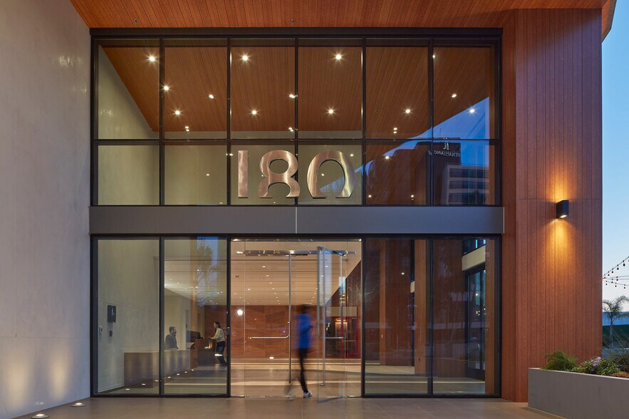 More Photos Of 180 E Ocean Blvd, Long Beach Office For Lease