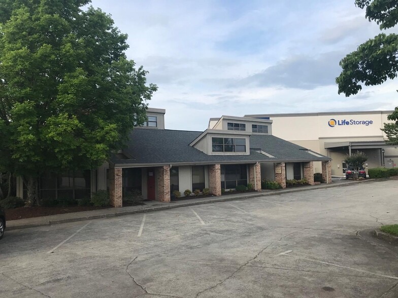 More Photos Of 3069 Amwiler Rd, Atlanta Medical For Lease
