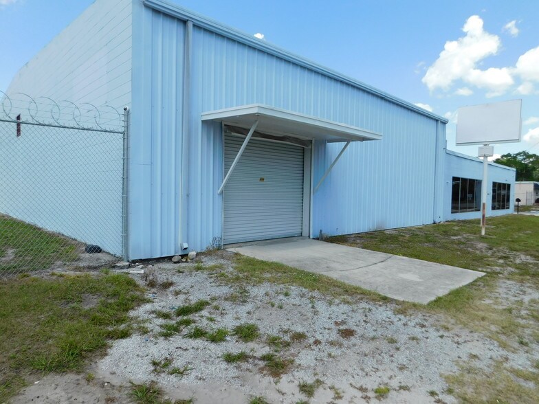 More Photos Of 1512 E Gary Rd, Lakeland Flex For Sale