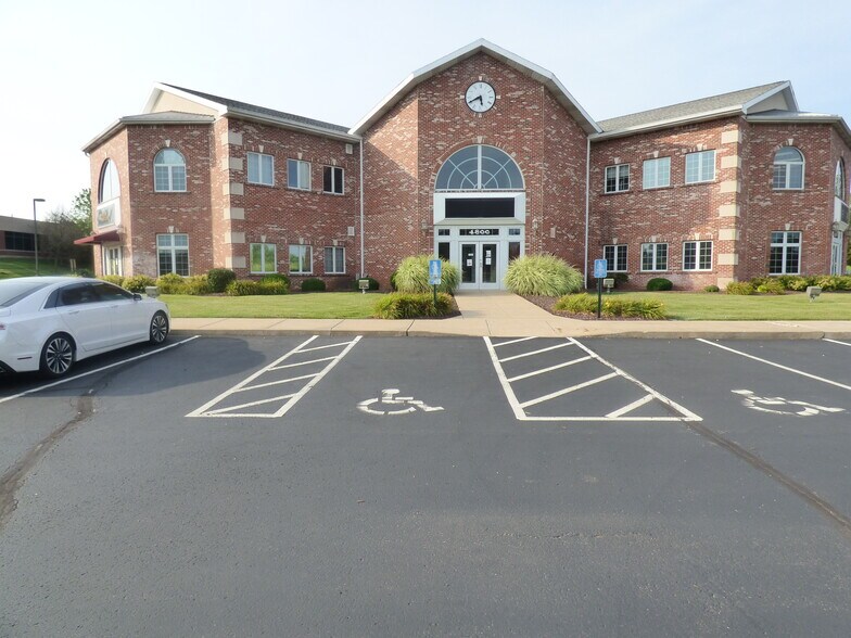 More Photos Of 4800 Mexico Rd, Saint Peters Medical For Lease