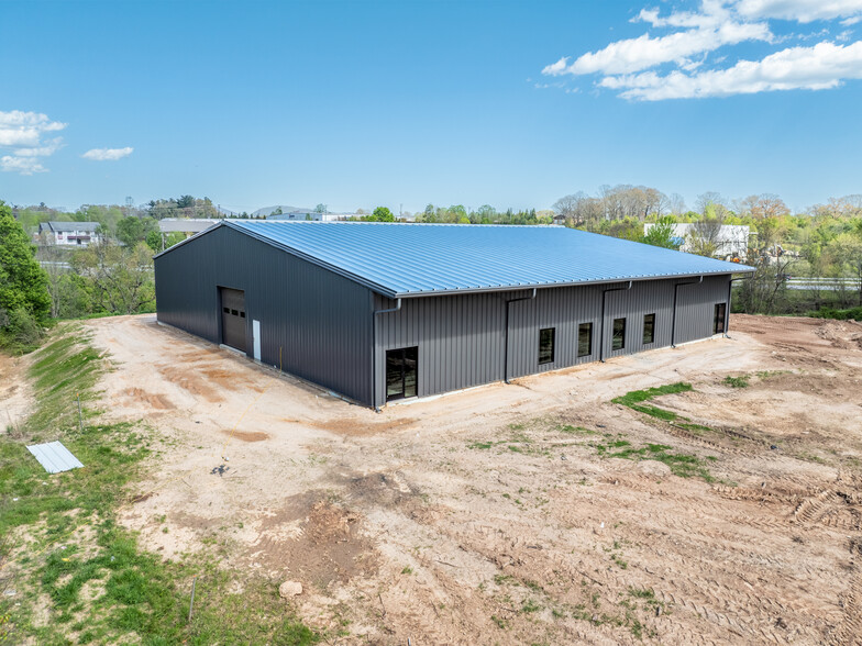 Primary Photo Of 258 Marlowe dr, Mills River Warehouse For Lease