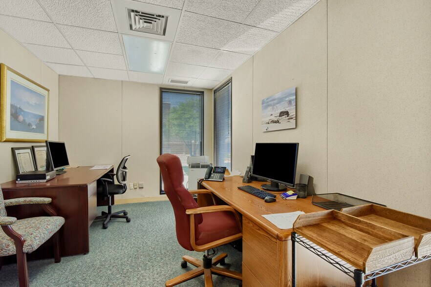 More Photos Of 425 N Highland Ave, Sherman Medical For Sale